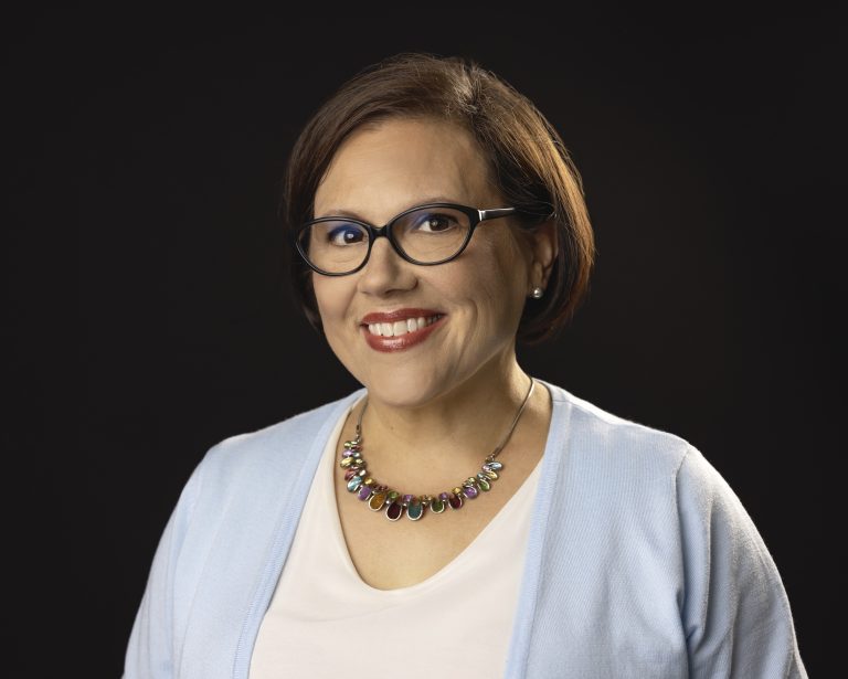 Essi Liljemark Kuhanen, Asikainen & Kanerva Oy:n asianajajaksi.