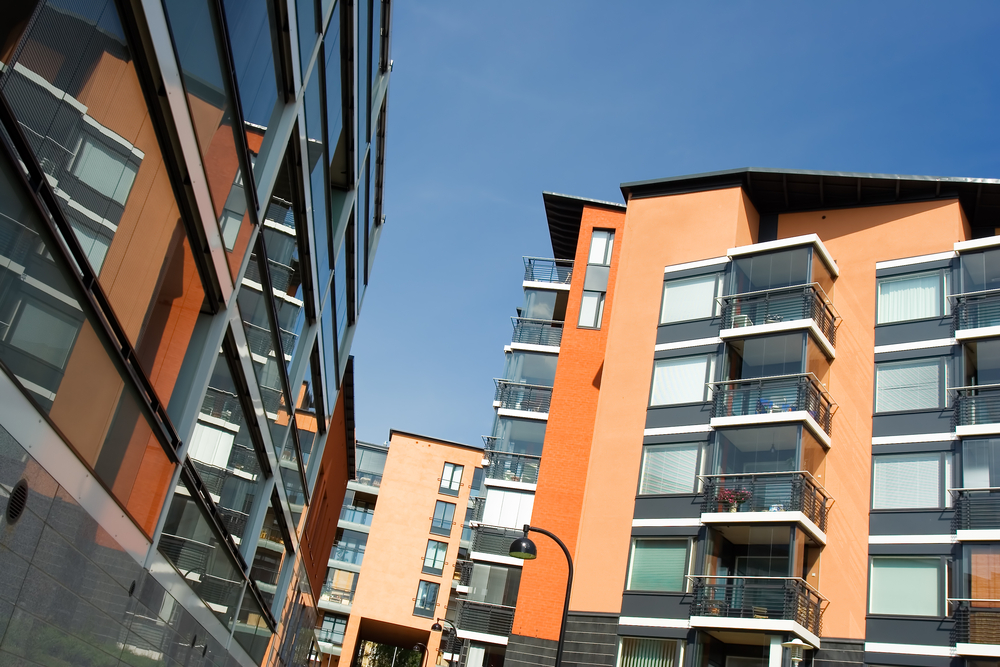 Varför kan det ibland vara svårt att vräka en störande hyresgäst? Dessa orsaker kan förlänga processen